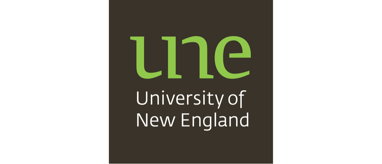 UNE